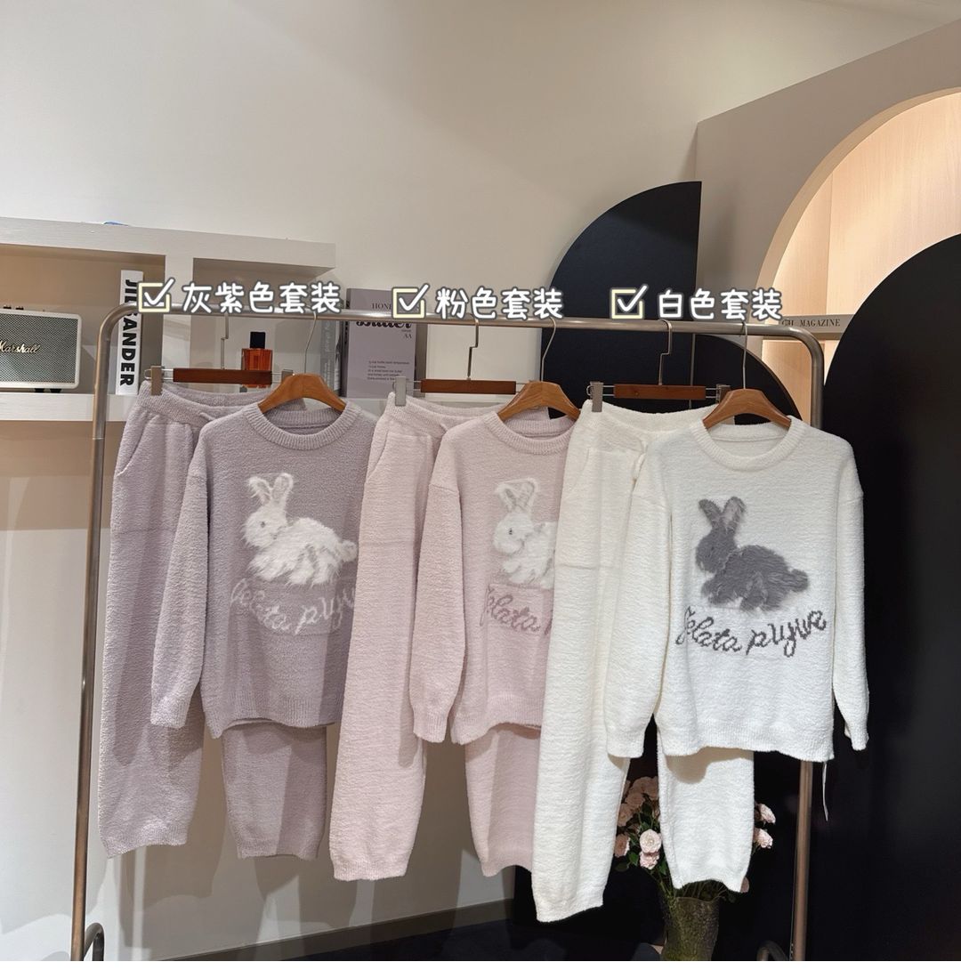 软绵绵来啦～𝐆𝐞𝐥𝐚𝐭𝐨 𝐩𝐢𝐪𝐮*萌兔子奶昔系列家居服套装