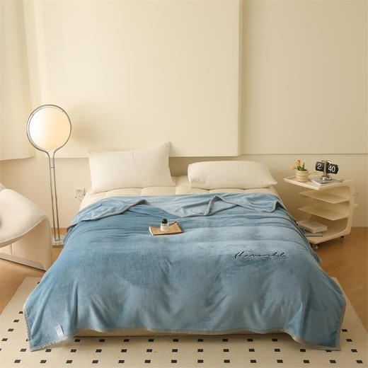 俞兆林 纯色绣花牛奶绒毛毯2米灰蓝 YZL-24099 商品图2