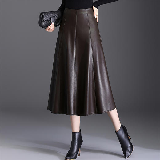QYM 7109-Y皮裙半身裙遮胯A字裙中长款PU皮大摆半身裙 商品图0