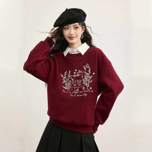 【周末秒杀】熙世界miu系酒红色加绒卫衣女宽松慵懒美式刺绣上衣2025秋冬新款 商品图4