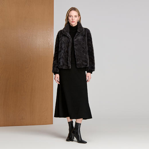 EITIE爱特爱短款小高领拼貂极佳海浪风格H版型简洁时尚皮衣8493112 商品图1