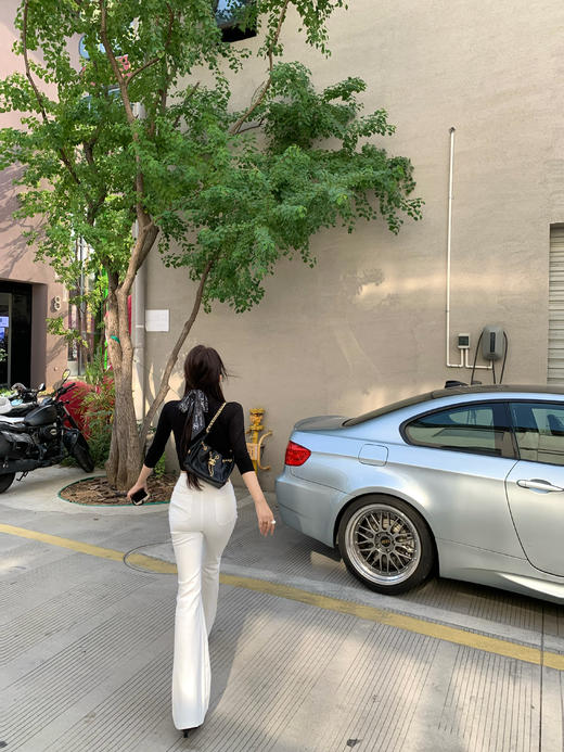 Read Nameless /显瘦神器喇叭裤 白色 2025/10/16 商品图11