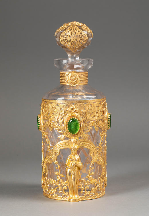 【已售】独角鹿西洋古董19世纪末法国出品女神像及花叶纹铜鎏金精雕镶嵌古典女子肖像主题绿色卡梅奥装饰水晶烈酒瓶 商品图0