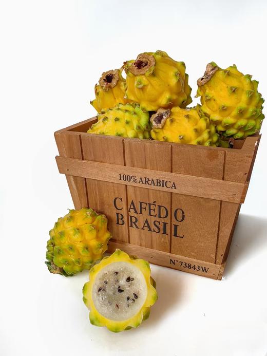 云南燕窝果礼盒装黄金段位精选大果5斤装甜嫩多汁营养丰富当季新鲜水果送礼佳品 商品图1