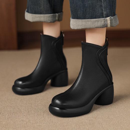 【预售5天】头层牛皮厚底马丁靴，真皮粗跟瘦瘦靴新款秋冬季高跟百搭短靴NWS1&A9641 商品图3