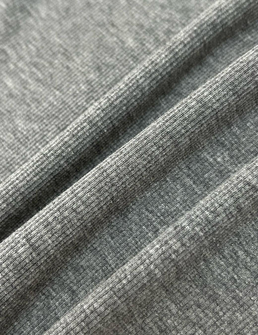 【开放日忙 秒杀价已调 直接拍】乌丫25年 秋季新款 蕾丝拼接亨利领 法式复古精致刺绣字母修身打底衫  长袖衫 商品图14