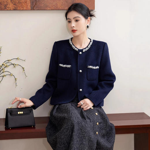 「自」全新升级【铂金会员514/天猫699/差价185】(00217)洛诗琳重工钉珠双面呢大衣2025秋冬气质小香风羊毛外套女 商品图1