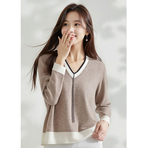 丁摩新款v领长袖山羊绒撞色针织衫女设计感重工链条时尚上衣AL21254 商品图1
