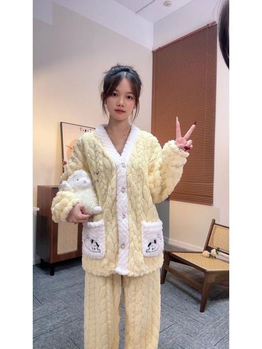 【YW】无忧购甜美可爱小狗家居服法兰绒睡衣套装（截单后3-5天发货) 商品图1