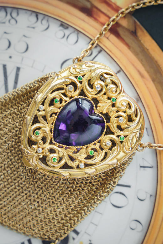 【已售】独角鹿西洋古董20世纪欧洲出品藤蔓爱心造型14K黄金镂雕镶嵌紫水晶钻石及沙弗莱石网状编织零钱包 商品图6