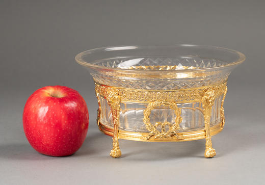 独角鹿西洋古董1870年代法国拿破仑三世时期出品狮首花环主题铜鎏金精雕装饰菱格纹切割水晶果樽 商品图1