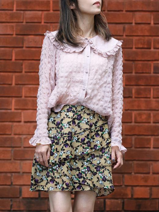 TYNVIE 纹理粉色荷叶边领长袖丝质衬衫 商品图7