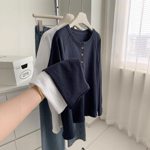 简约韩版三粒扣！麻感棉长袖T恤！女款宽松显瘦插肩袖圆领秋冬打底衫！ 商品图4