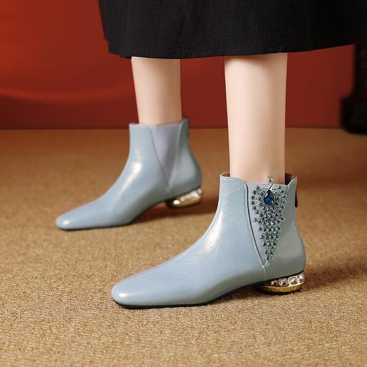 【预售5天】水钻低跟真皮显瘦小方头舒适短靴子女秋季新款短筒单绒里切尔西靴XC&8811 商品图1