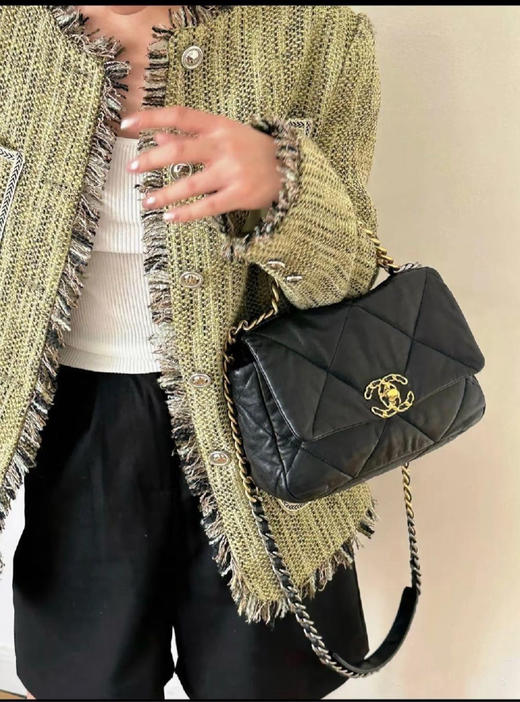 Chanel 小号 黑金 羊皮 19bag 镭射28开 商品图2