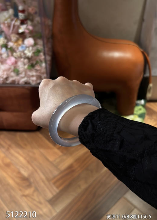 5122210，手镯，圈口56.5。具体价格微信咨询 商品图7
