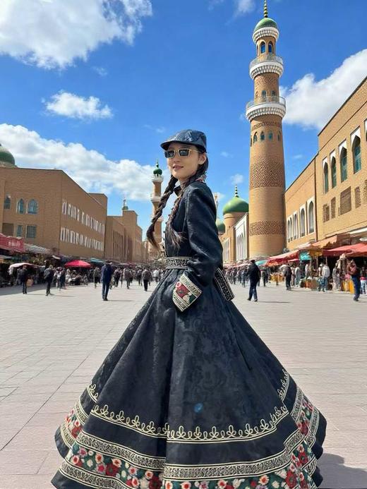 SZ3C52_漆黑色_大衣_春秋_领收腰刺绣长款_高级女装_BERNIEELEN 伯妮斯茵 商品图1