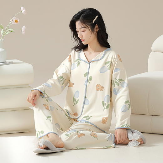 亲肤丝滑【花色莫代尔家居服套装】自带胸垫不跑杯 免穿bra睡衣女秋冬莫代尔棉带胸垫长袖可外穿大码空调房家居服套装 商品图1