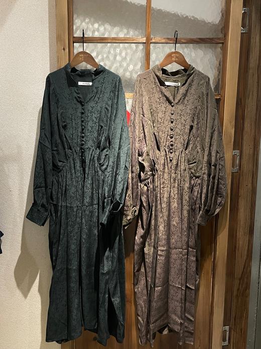 SUSURI 日系碎花轻盈高腰线连衣裙 商品图10