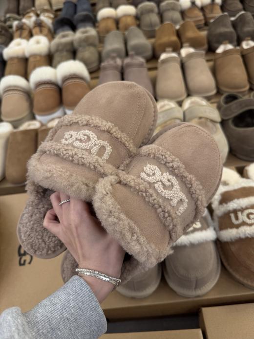 【女款】河南桑坡新款油叽叽刺绣拖鞋平底  羊皮毛一体雪地靴 拖鞋建议大一码 商品图3