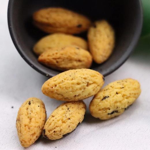 2025新货上市，枫桥老树开口香榧 千年榧树果 结到成熟需要3年 传统工艺古法炒制 外壳纤薄 果仁饱满 配料表简单干净基地直邮 商品图3