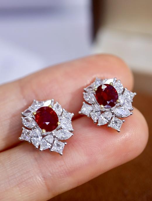 1.5ct刻面红宝石耳钉 商品图1