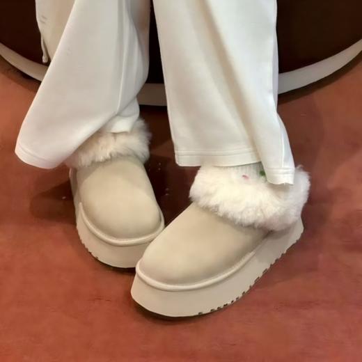 奥莱直发！ 【UGG  多款雪地靴集合】秋冬人气搭配单品 男款/女款 保暖舒适 好看百搭超暖超舒服 商品图3