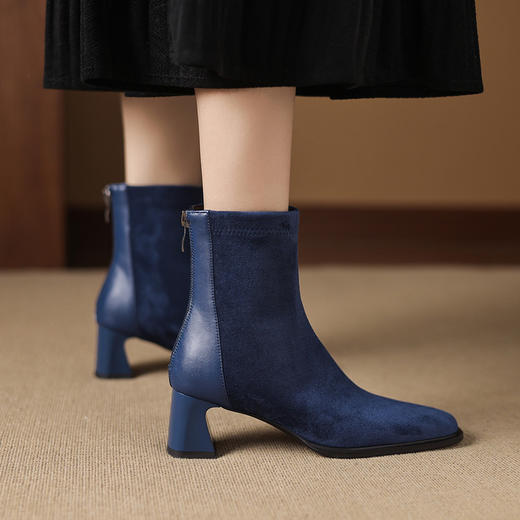 【预售5天】复古风百搭高跟短靴女秋冬新款方头时尚拼接粗跟时装靴瘦瘦靴AJ&JL-838 商品图3