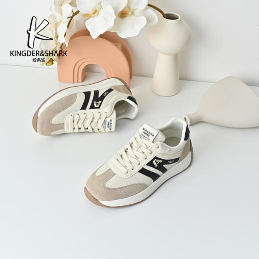 经典鲨2025秋季新品专柜款潮流系带拼色跑步休闲运动鞋KF18-533091 商品图1