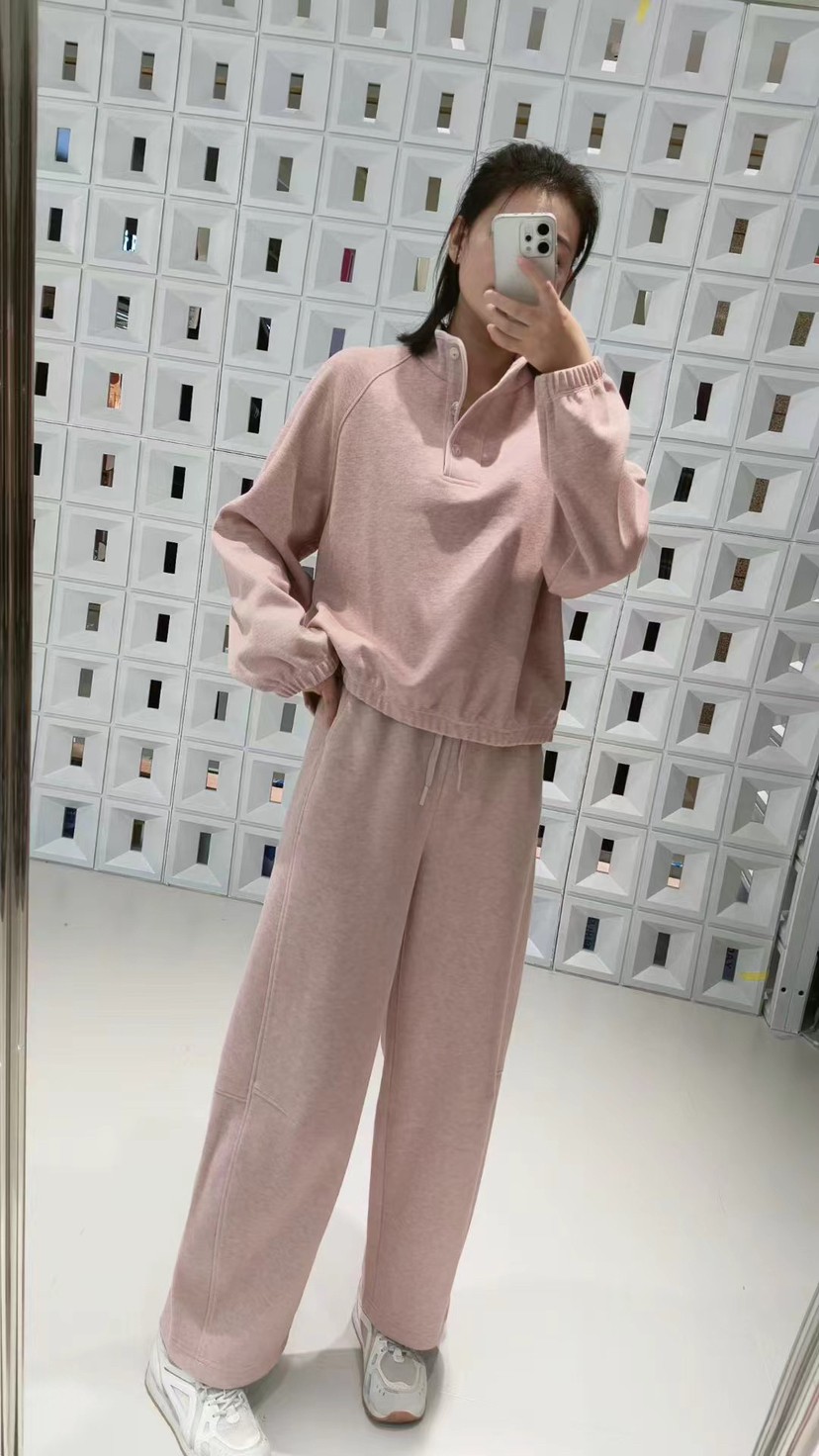 水淼2025冬新款加厚磨毛柔软花纱立领天丝羊毛小衫1509