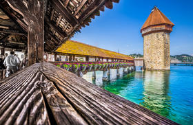 【春节、寒假】<西欧●法国+瑞士+意大利三国11天-深圳直飞往返>卢浮宫、凡尔赛宫、枫丹白露宫、圣母百花大教堂、威尼斯贡多拉游船、米兰大教堂、琉森、因特拉肯小镇、雪朗峰、塞纳河游船