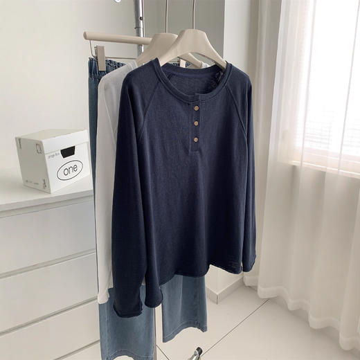 简约韩版三粒扣！麻感棉长袖T恤！女款宽松显瘦插肩袖圆领秋冬打底衫！ 商品图1