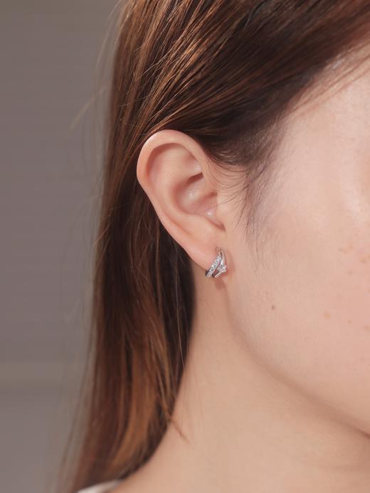 卡蒂罗KADER 星光耳钉 925银轻奢小众原创设计不规则双圈镶嵌闪锆配饰 星轨交织 甜蜜浪漫 耳钉 女款 银色 商品图6