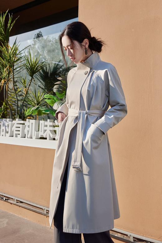 SZ3D53_逍遥游色_风衣_春秋_立领插肩袖腰带收腰中长款垂感大口袋_高级女装_BERNIEELEN 伯妮斯茵 商品图0