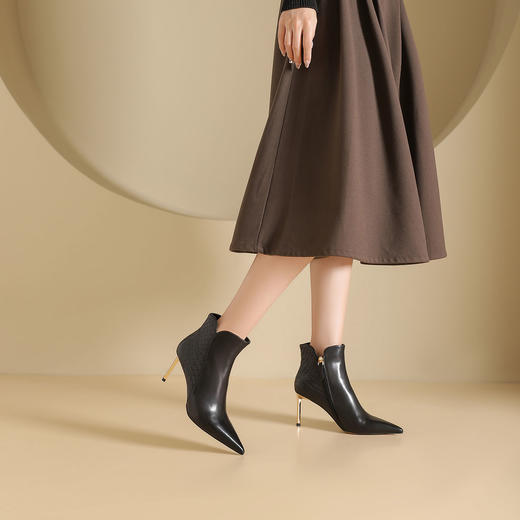 westory2024年秋冬新款优雅风细高跟小尖头短靴切尔西靴W24DS84691 商品图4