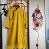 仅一件！ 【断码清仓】复古中国风黄色立体印花旗袍 撞色盘扣立领中袖改良连衣裙 ZFYY015 商品缩略图2