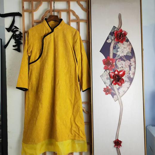 仅一件！ 【断码清仓】复古中国风黄色立体印花旗袍 撞色盘扣立领中袖改良连衣裙 ZFYY015 商品图2