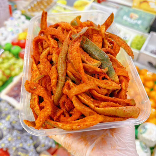 【好吃的清真五香/香辣萝卜干】
脆脆的  香香的  饭搭子必备  早餐配稀饭   夹馒头   面条绝配   去哪儿都找不到这么好吃的 商品图1