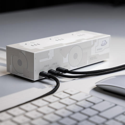 PΛNDΛER × 影视飓风 120W 桌面超级充电站 Pro 商品图4