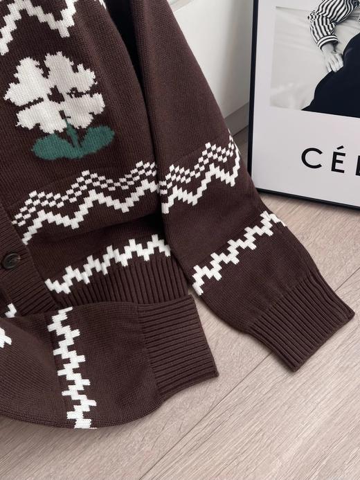 【美拉德复古提花宽松针织开衫外套】周四（10.16）上午10点上架 Dz家秋冬新款 深棕为主色调，融合复古提花与宽松的版型，将文艺复古感与秋日温暖感完美结合！无标发货，10.15日上新！ 商品图11