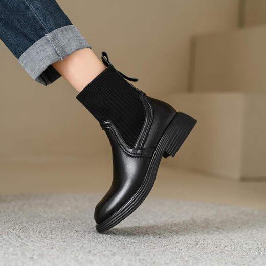 【预售5天】秋冬巨好看洋气牛皮毛线筒马丁靴女英伦风中跟粗跟短靴女XMV&H315 商品图1