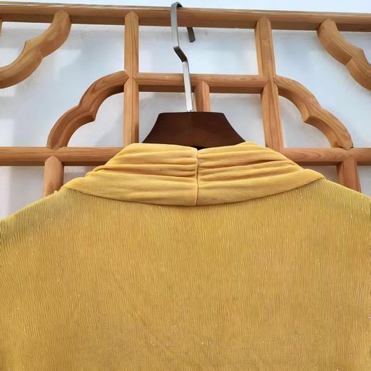 仅一件！ 【断码清仓】复古优雅姜黄色显瘦长袖亮丝针织交领上衣日常穿搭气质打底衫ZFYY014 商品图4