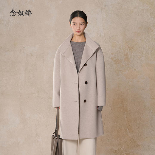 【商场同款】CNC5010 “ 大女主大衣 ” 蚕丝羊绒材质 轻暖无压 商品图7