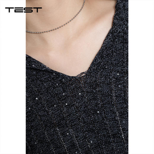 冬上新慵懒随性V领显瘦又吸睛黑色连帽毛衣1254041 商品图2