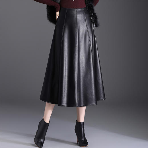 QYM 7109-Y皮裙半身裙遮胯A字裙中长款PU皮大摆半身裙 商品图1