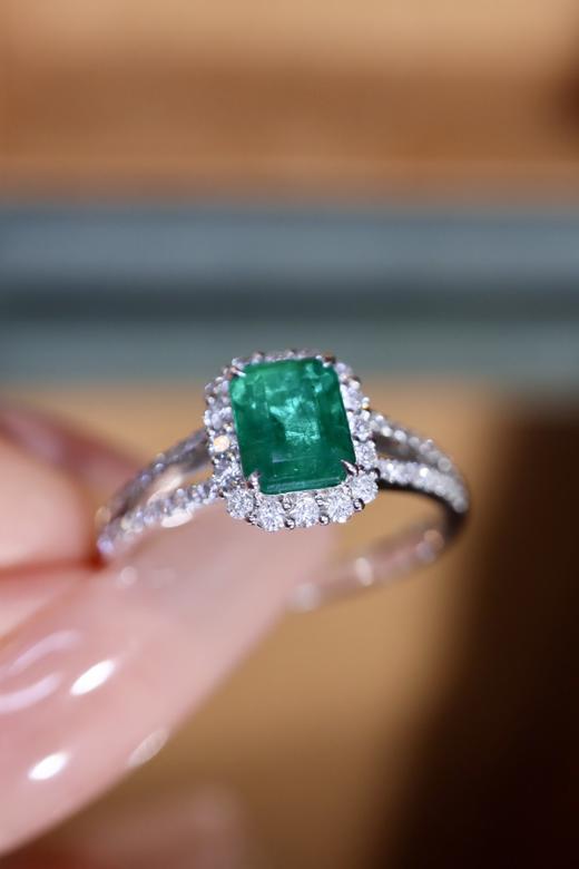 0.81ct刻面祖母绿戒指 商品图3