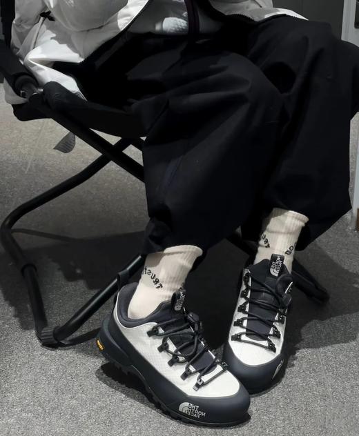 北面T.N.F.GLENLYFE户外越野防水超高品质徒步鞋男女情侣款运动鞋球鞋 商品图4