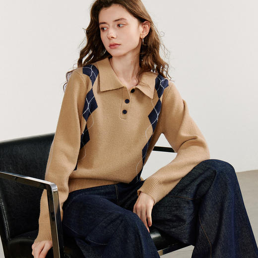 初语 秋冬季复古学院风毛衣女 菱格轻运动减龄百搭针织上衣 商品图2