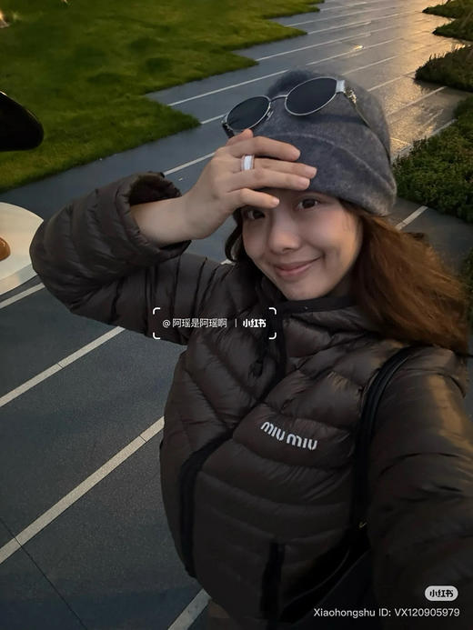 1015-7 独家圆正 miu秋冬 栗子色 微型面包连帽羽绒服 90白鹅绒 轻盈柔嫩细腻保暖 我穿40码 商品图4