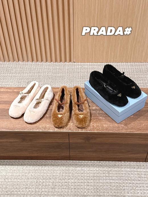 普拉达 秋冬新款毛毛鞋玛丽珍平底鞋(DBG) 商品图0